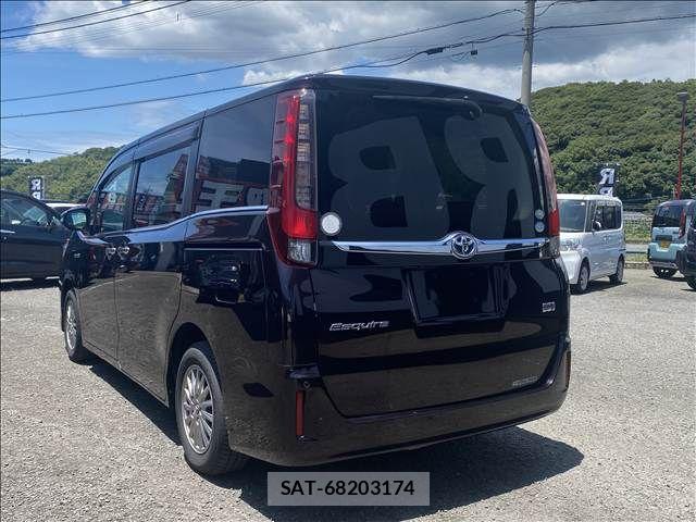 Toyota ESQUIRE 2015-02 7616434-3