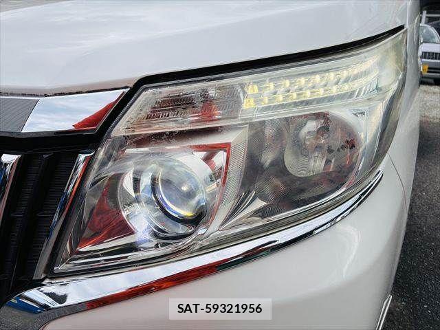 Toyota ESQUIRE 2015-07 7616430-14