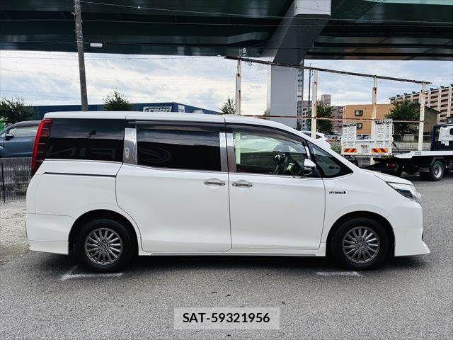 Toyota ESQUIRE 2015-07 7616430-19