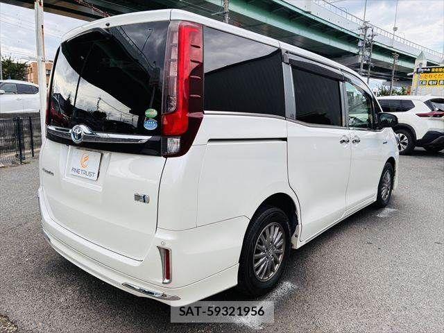 Toyota ESQUIRE 2015-07 7616430-20