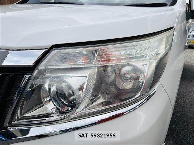 Toyota ESQUIRE 2015-07 7616430-24