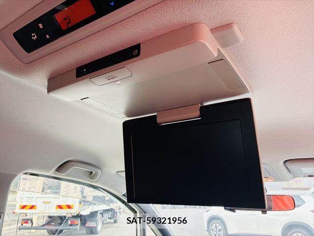Toyota ESQUIRE 2015-07 7616430-3