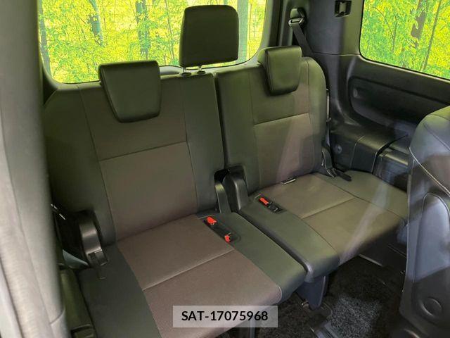 Toyota ESQUIRE 2017-10 7616427-9