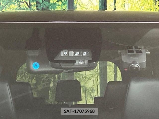 Toyota ESQUIRE 2017-10 7616427-6