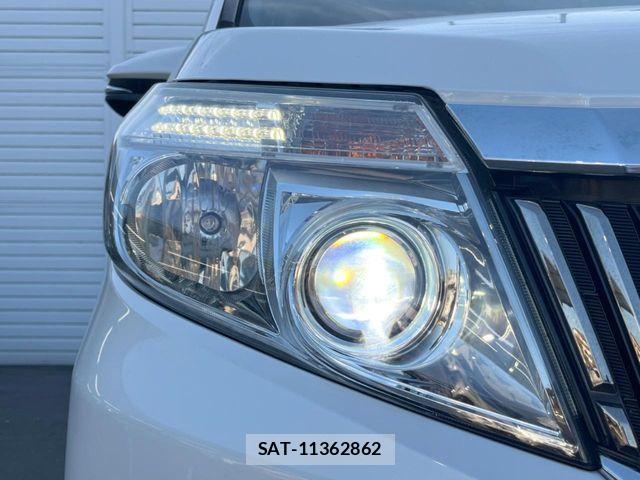 Toyota ESQUIRE 2015-06 7616428-12