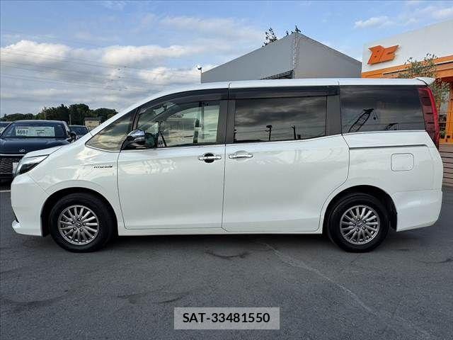Toyota ESQUIRE 2017-04 7616429-10