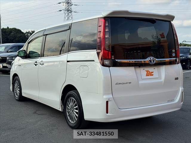 Toyota ESQUIRE 2017-04 7616429-12