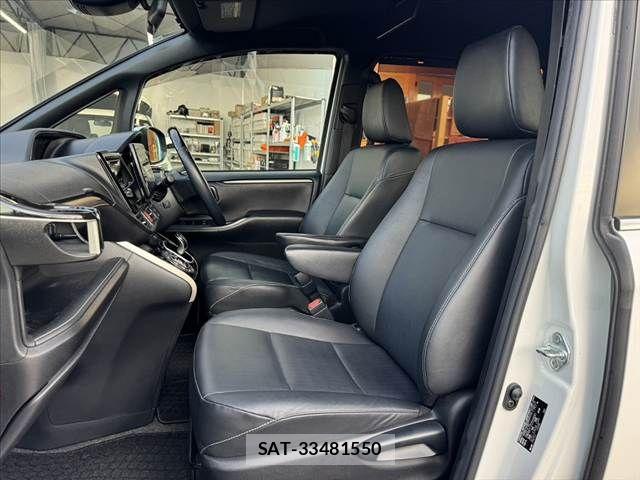 Toyota ESQUIRE 2017-04 7616429-16