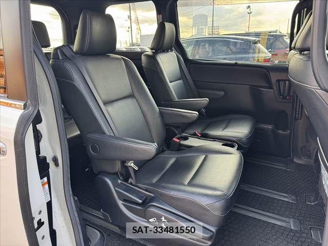 Toyota ESQUIRE 2017-04 7616429-19
