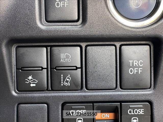 Toyota ESQUIRE 2017-04 7616429-25
