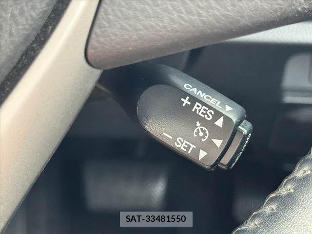 Toyota ESQUIRE 2017-04 7616429-28