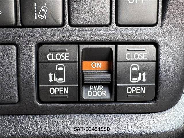 Toyota ESQUIRE 2017-04 7616429-4