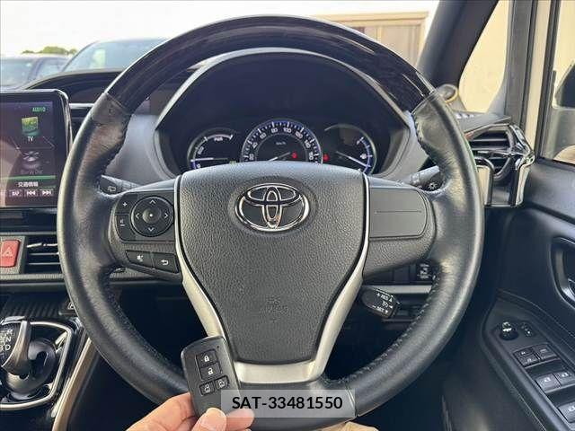 Toyota ESQUIRE 2017-04 7616429-6