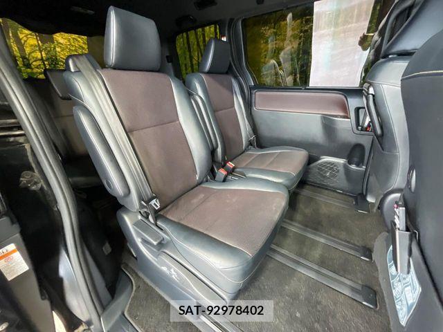 Toyota ESQUIRE 2018-03 7616425-9