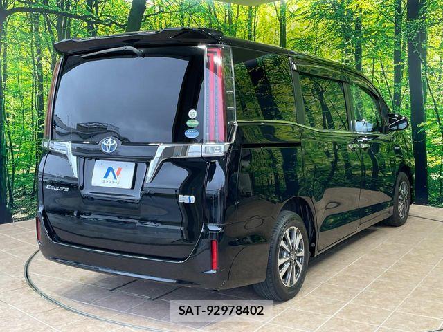 Toyota ESQUIRE 2018-03 7616425-18