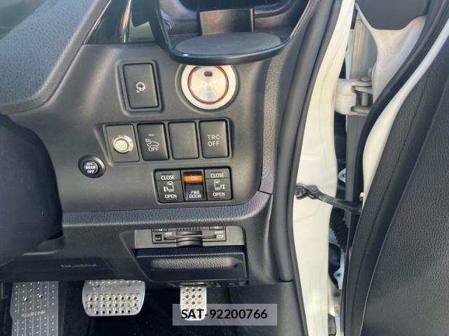Toyota ESQUIRE 2014-12 7723112-14