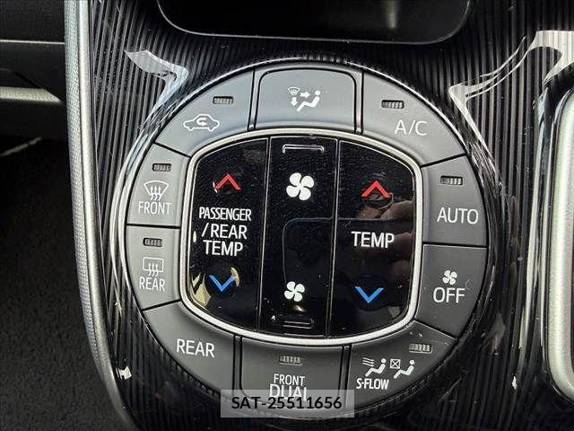 Toyota ESQUIRE 2019-07 7876330-28
