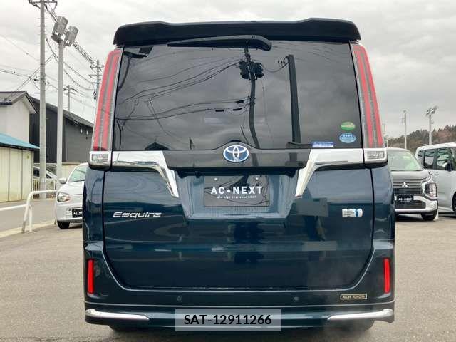 Toyota ESQUIRE 2019-03 7902576-18