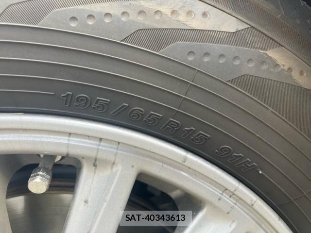 Toyota ESQUIRE 2015-04 7902577-11