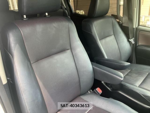 Toyota ESQUIRE 2015-04 7902577-15
