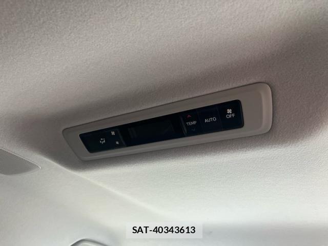 Toyota ESQUIRE 2015-04 7902577-20