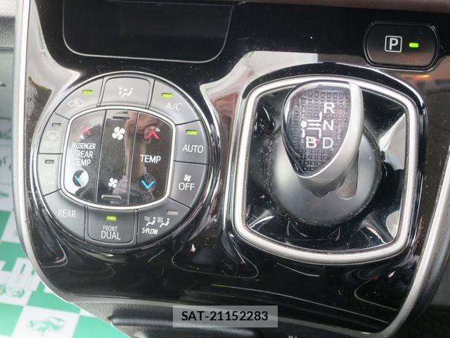 Toyota ESQUIRE 2015-05 7902581-17