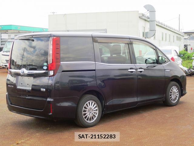 Toyota ESQUIRE 2015-05 7902581-2
