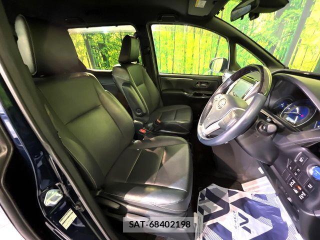 Toyota ESQUIRE 2018-07 7961522-6