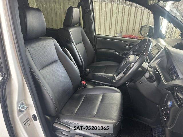 Toyota ESQUIRE 2020-10 7961521-9
