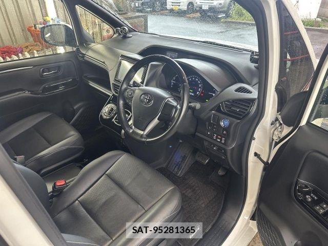 Toyota ESQUIRE 2020-10 7961521-7