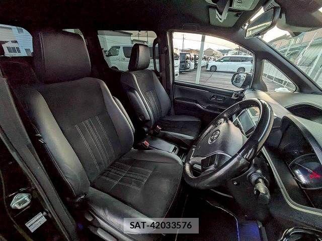 Toyota ESQUIRE 2019-11 7961527-11