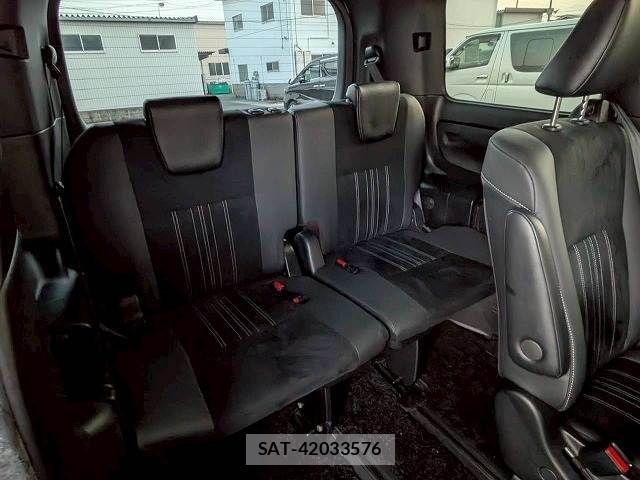 Toyota ESQUIRE 2019-11 7961527-13