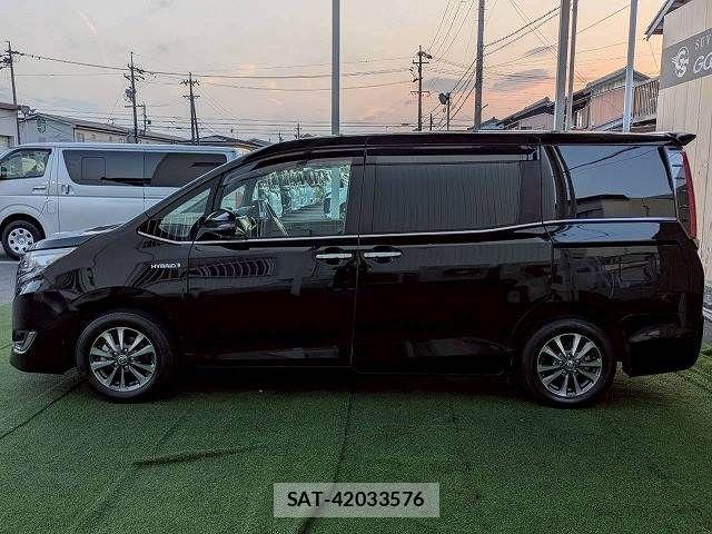 Toyota ESQUIRE 2019-11 7961527-17