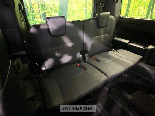 Toyota ESQUIRE 2018-07 7961528-9