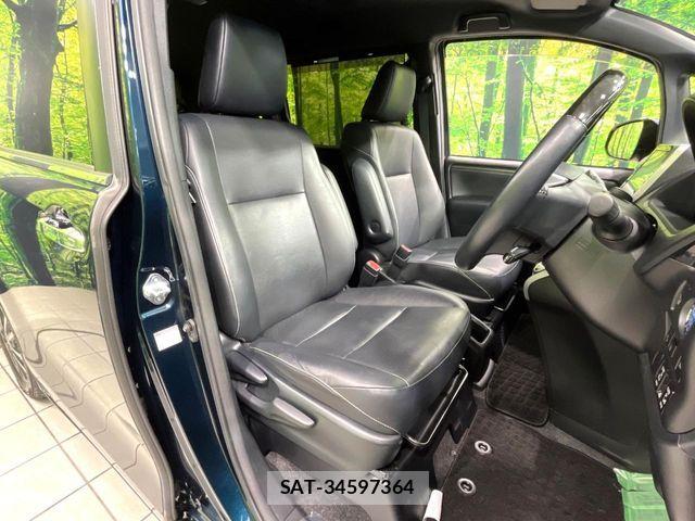 Toyota ESQUIRE 2018-07 7961528-7