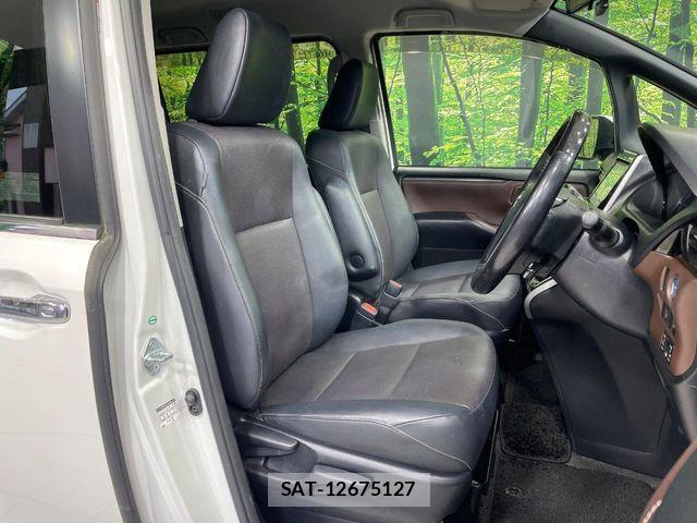 Toyota ESQUIRE 2014-12 7979159-7