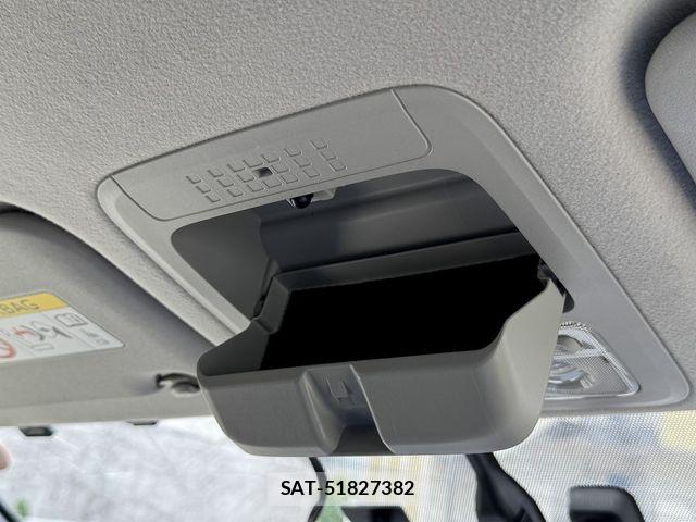 Toyota ESQUIRE 2015-12 7979163-23