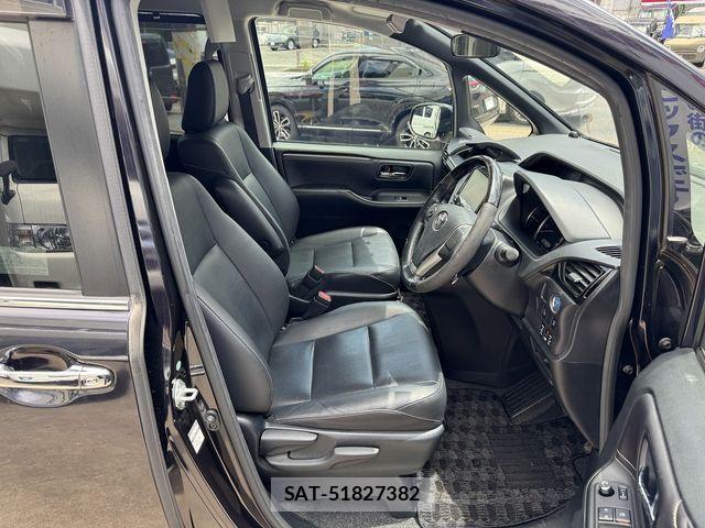 Toyota ESQUIRE 2015-12 7979163-25