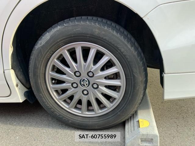 Toyota ESQUIRE 2014-12 8035418-8