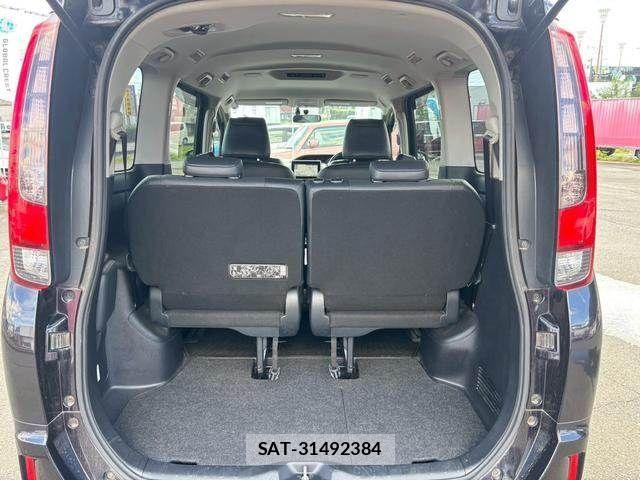 Toyota ESQUIRE 2015-01 8035415-17