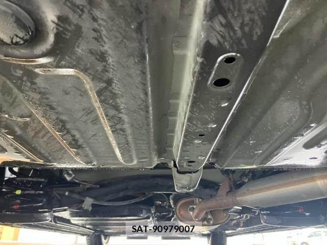 Toyota ESQUIRE 2016-05 8035416-9