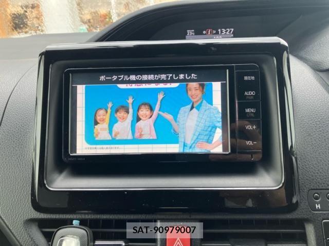 Toyota ESQUIRE 2016-05 8035416-24