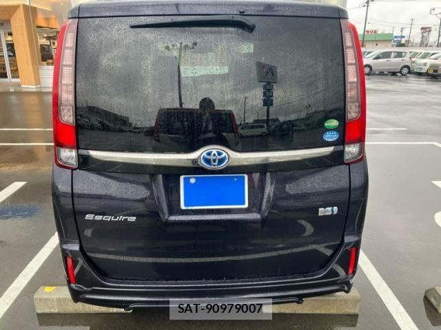 Toyota ESQUIRE 2016-05 8035416-8