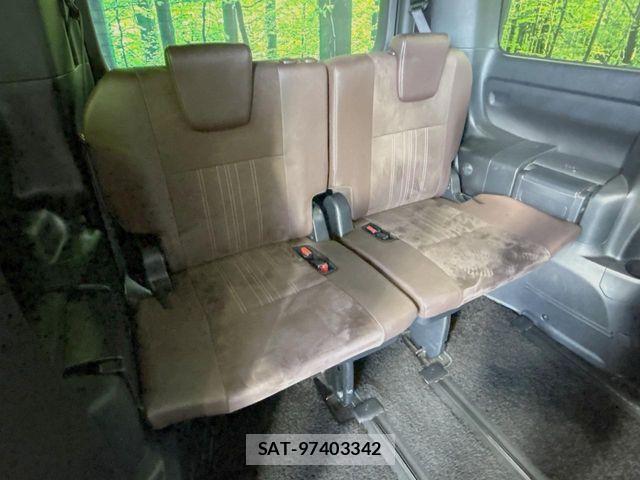 Toyota ESQUIRE 2017-07 8073683-9