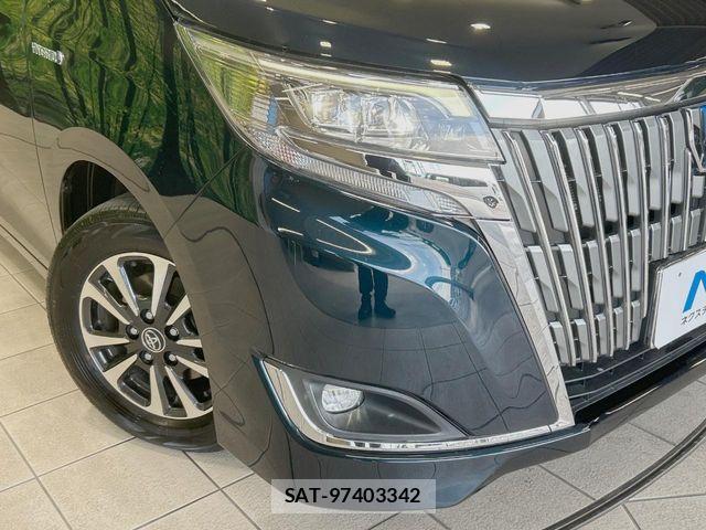Toyota ESQUIRE 2017-07 8073683-12