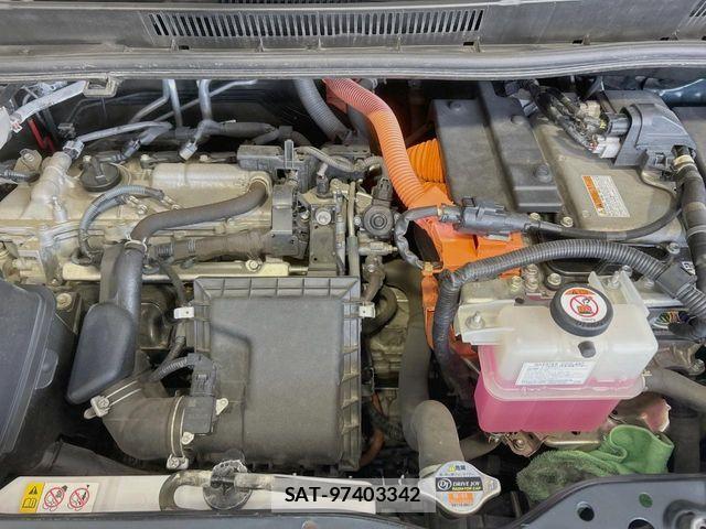 Toyota ESQUIRE 2017-07 8073683-17