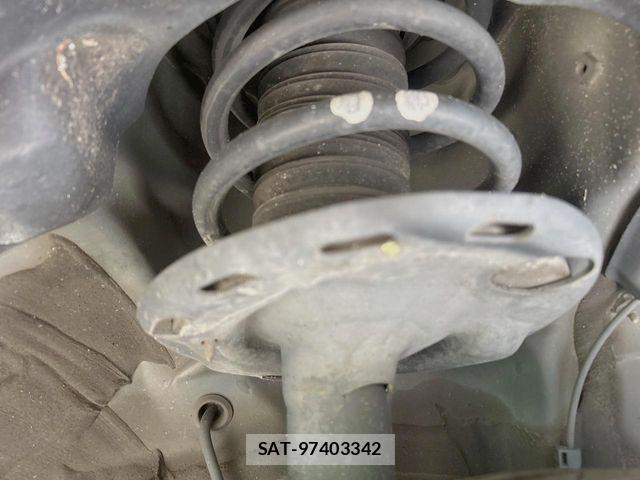 Toyota ESQUIRE 2017-07 8073683-19
