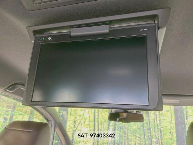 Toyota ESQUIRE 2017-07 8073683-4