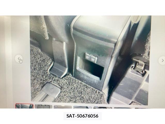 Toyota ESQUIRE 2020-04 8099038-22