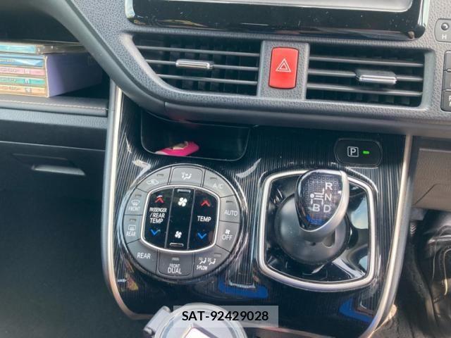 Toyota ESQUIRE 2016-09 8099041-16
